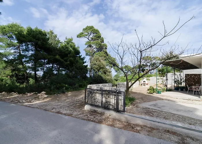 아파트 Skurla - A2 Bijeli 사플루나라